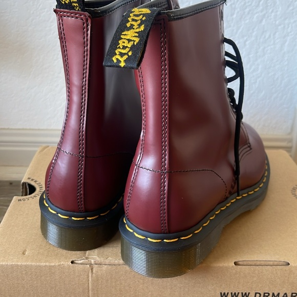 Dr Martens - 1460s - Picture 3 of 7